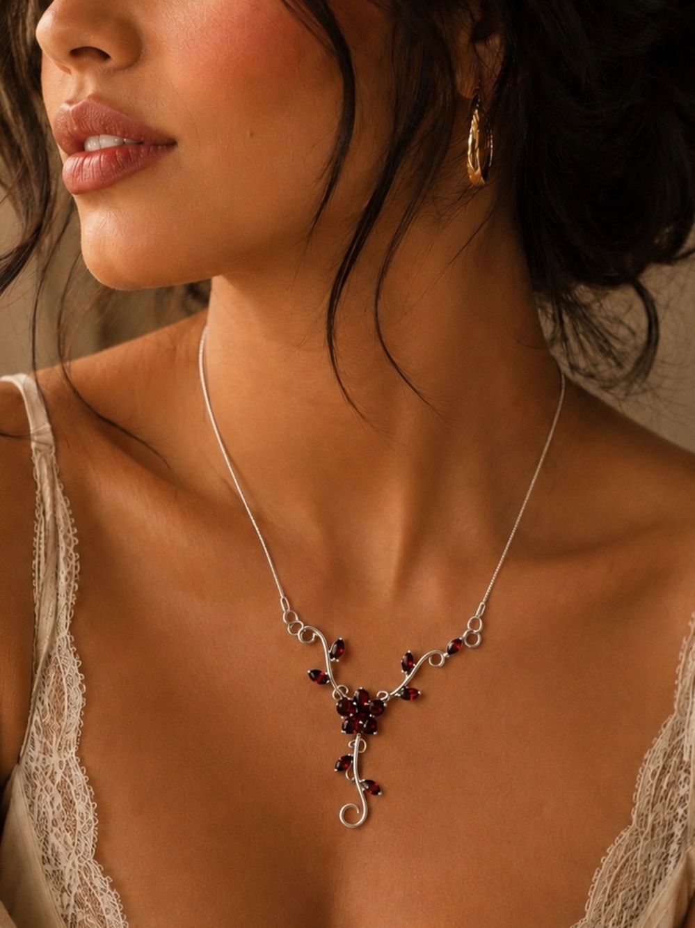 Vintage Floral Vine Necklace With Prong Set Garnets